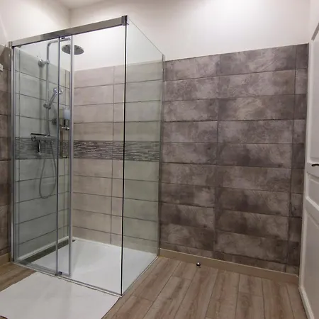 Cocon D'hiver - Netflix & Wifi - Parking Gratuit - Check-in 24h24 - Kit Bebe Disponible Sur Demande - Emplacement Velos - Goodmarning *