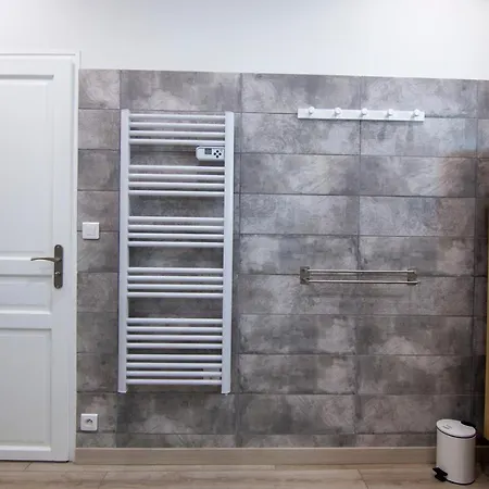 Apartamento Cocon D'hiver - Netflix & Wifi - Parking Gratuit - Check-in 24h24 - Kit Bebe Disponible Sur Demande - Emplacement Velos - Goodmarning